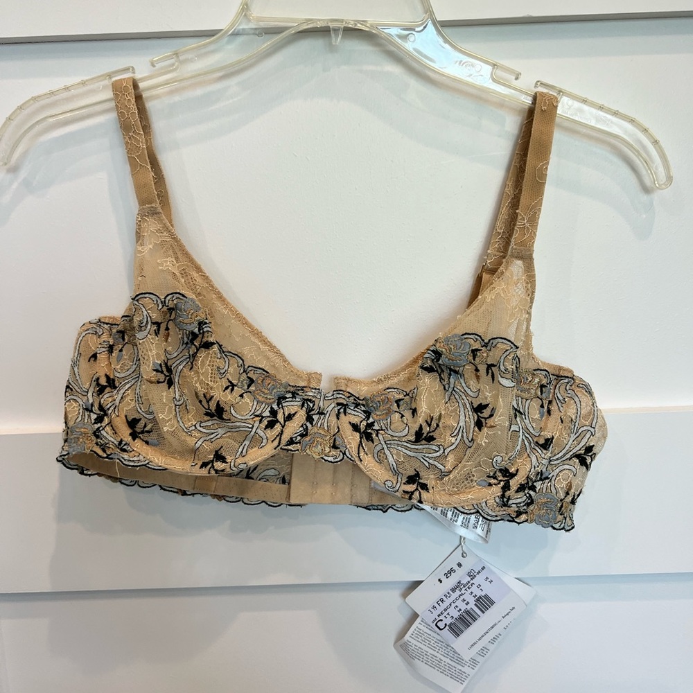 LaPerla Tan bra with blue & black embroidery. Brand new with tags - Size 36C